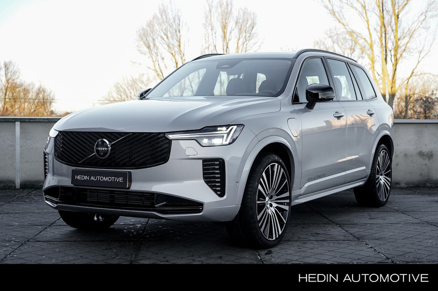 Volvo XC90 - 2.0 T8 Plug-in hybrid AWD Ultra Dark | 2400 kg Trekgewicht | Bowers & Wilkins | Actieve Lu - AutoWereld.nl
