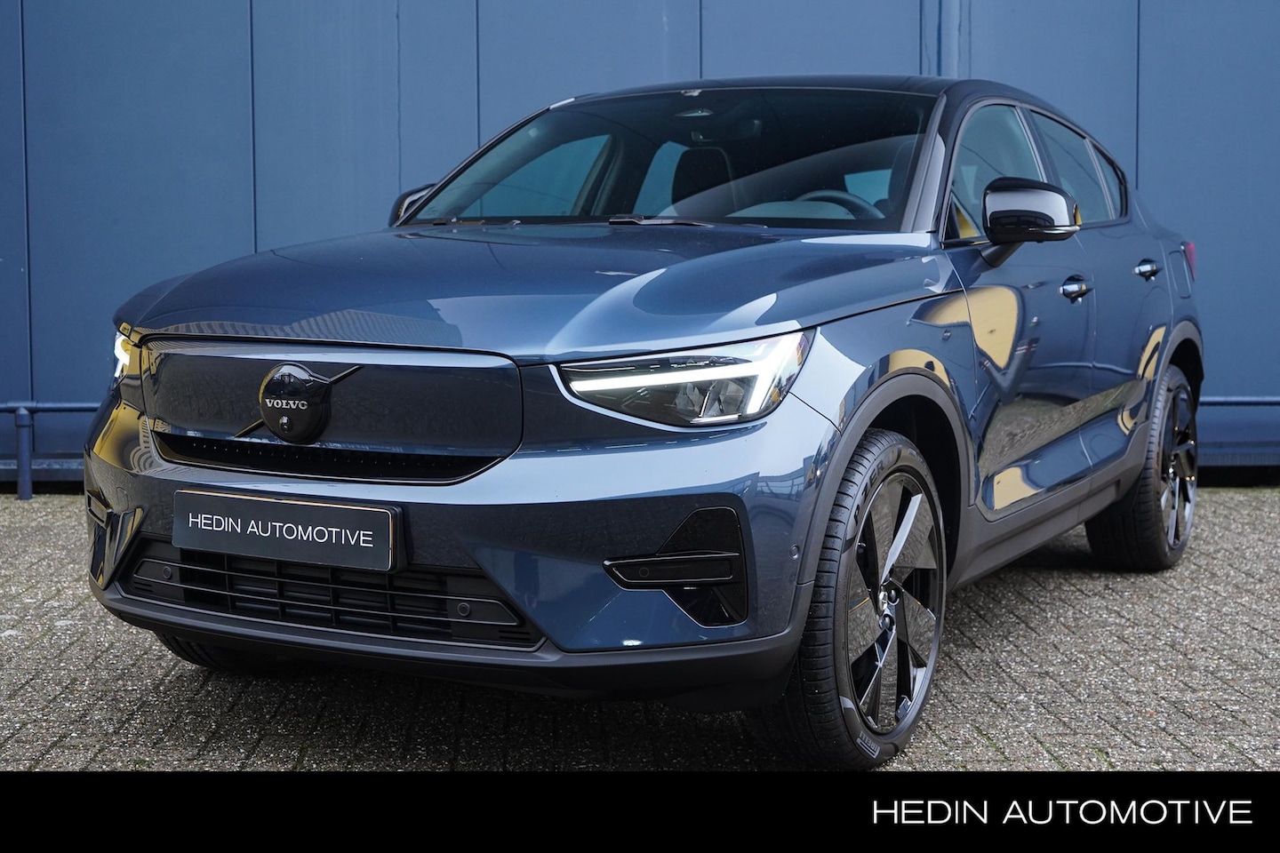 Volvo EC40 - Single Motor Extended Range Ultra Black Edition | Harman/Kardon audio | 360 camera | Panor - AutoWereld.nl