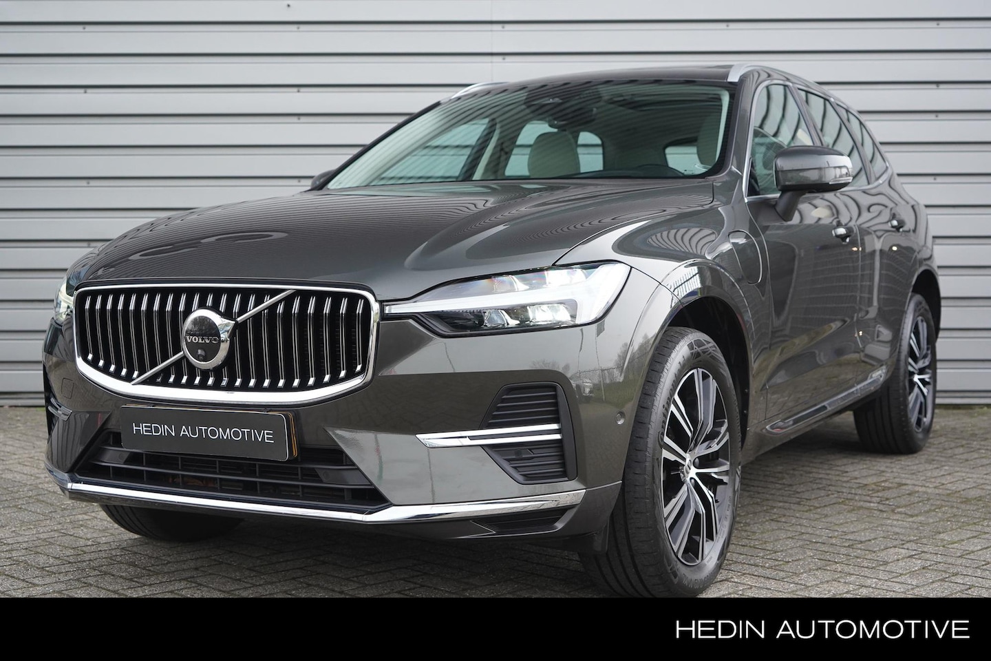 Volvo XC60 - 2.0 T6 Plug-in hybrid AWD Inscription Exclusive | Panoramadak | Geventileerd leder | Stoel - AutoWereld.nl