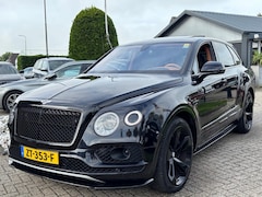 Bentley Bentayga - 6.0 W12 Mulliner 2018 Zwart Carbon Akraprovic