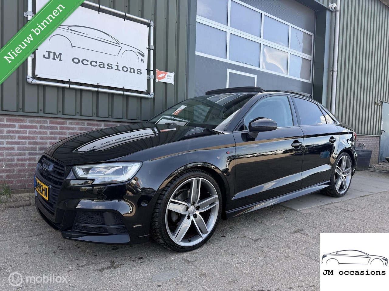 Audi A3 Limousine - 1.4 TFSI CoD S-Line|B&O|Pano|Camera|Matrix Led| - AutoWereld.nl