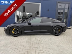 Porsche Taycan - Turbo S 93 kWh 761Pk Ceramic/Head-up/Carbon