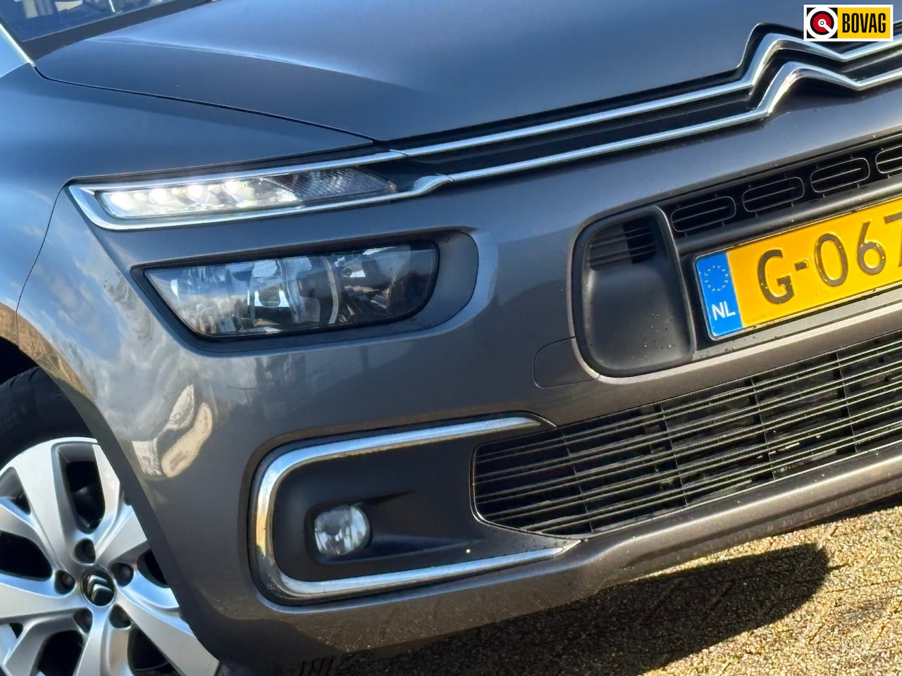 Citroën Grand C4 SpaceTourer - 1.2 PureTech 7persoons Business - Gris Platinium - Carplay/Camera/Clima - AutoWereld.nl