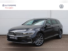 Volkswagen Passat Variant - 1.4 TSI PHEV GTE Business | Pano | Lederen stoelen | Travel Assist | Carplay