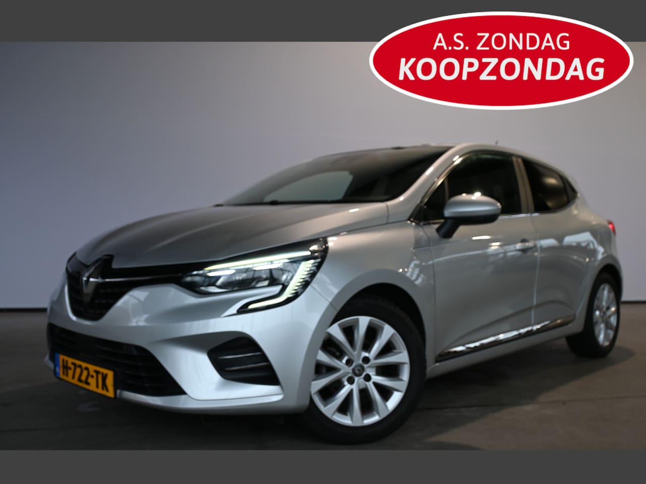 Renault Clio - 1.0 TCe Intens Navigatie Airco Cruise control Trekhaak Achteruitrijcamera 100% Onderhouden - AutoWereld.nl
