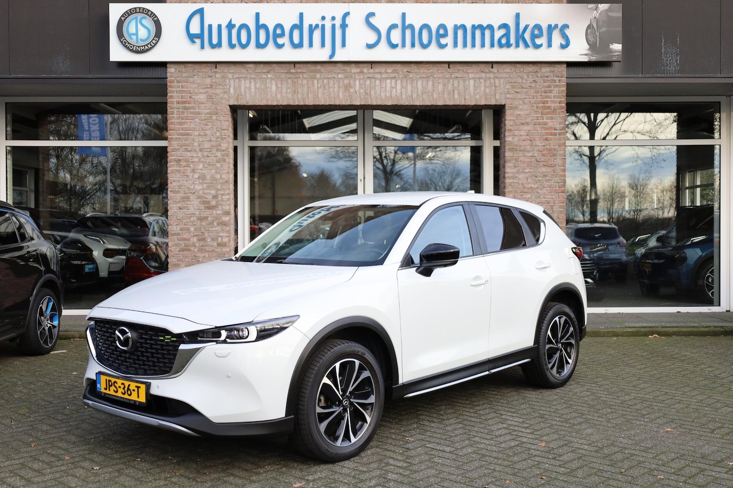 Mazda CX-5 - 2.0 e-SkyActiv-G M Hybrid 165 Newground HUD CARPLAY LEER/ALCANTARA 360-CAMERA STOEL/STUURV - AutoWereld.nl