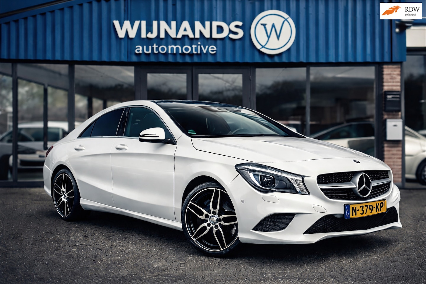 Mercedes-Benz CLA-Klasse - 180 Prestige Panoramadak Parks BT - AutoWereld.nl