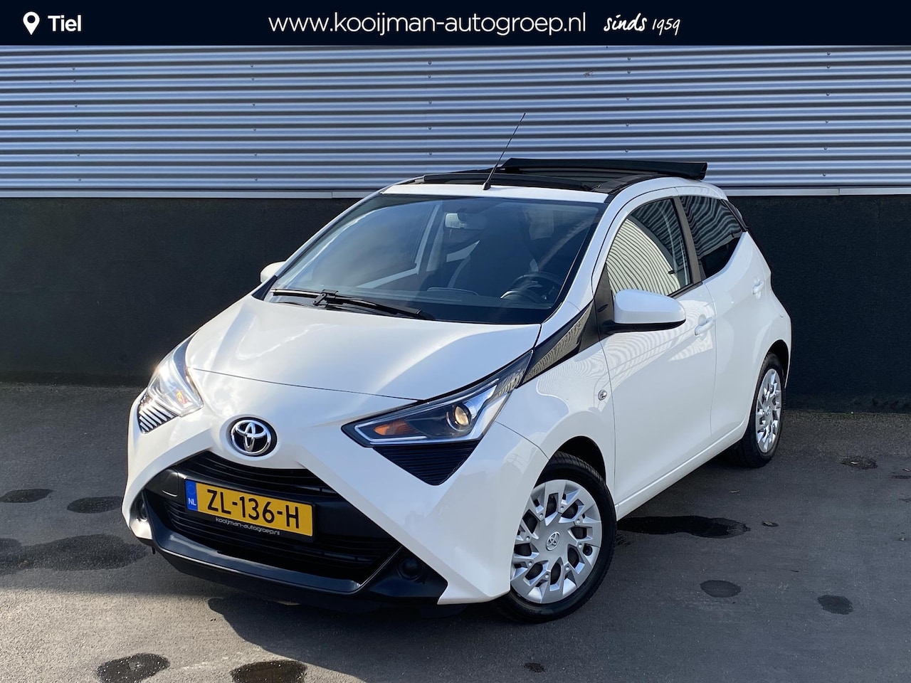 Toyota Aygo - 1.0 VVT-i x-play cabrio 1.0 VVT-i x-play Cabrio, Apple Carplay/Android Auto, achteruitrij camera, BTW-auto, 1e eig - AutoWereld.nl