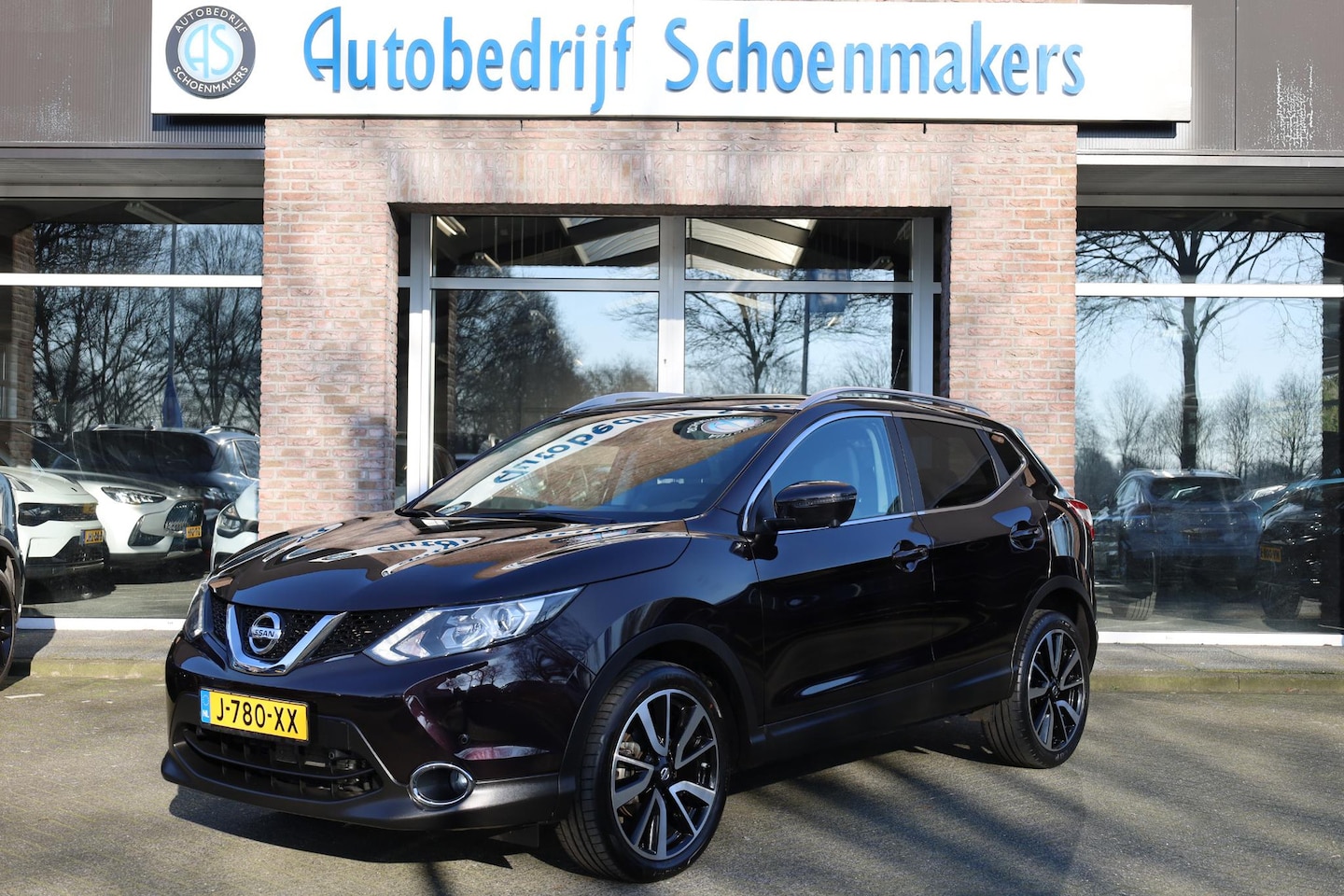 Nissan Qashqai - 1.2 Tekna CARPLAY STOELVERW. 360-CAMERA DAB HALFLEER 19"LMV NAVI CRUISE 2xPDC CLIMA ENZ! - AutoWereld.nl