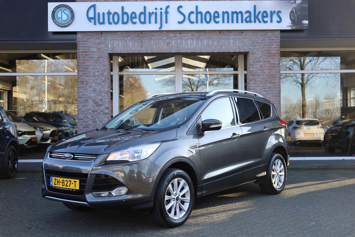 Ford Kuga - 1.5 Titanium 4WD TREKHAAK STOEL/RUITVERW. LEER NAVI CRUISE CLIMA BT-TELEFOONVERB. 2XPDC LM - AutoWereld.nl