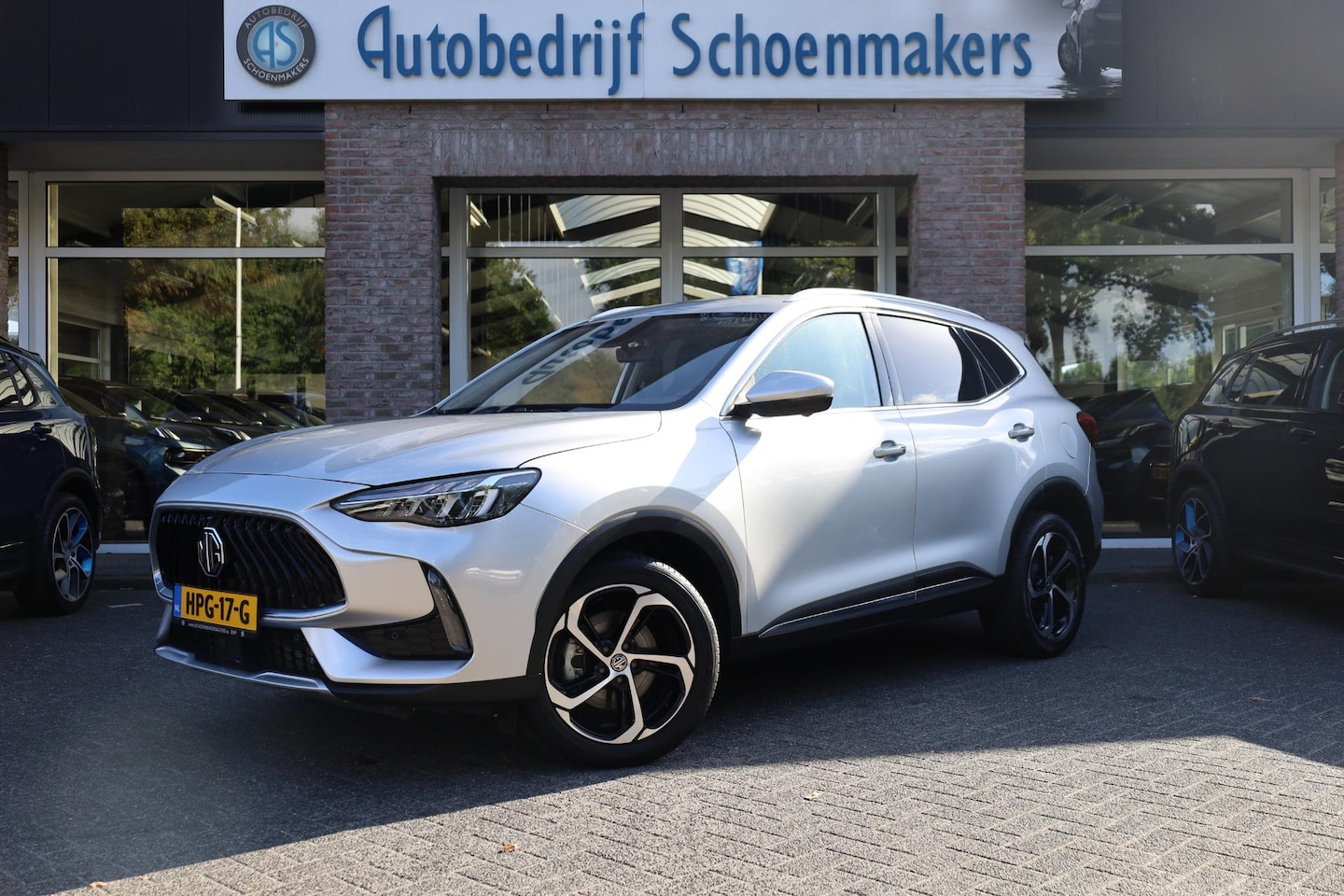 MG EHS - 1.5 TGDI Luxury PHEV Plug-in LEER PANO 360-CAMERA DAB CARPLAY NAVI STOELVERWARMING SFEERVE - AutoWereld.nl