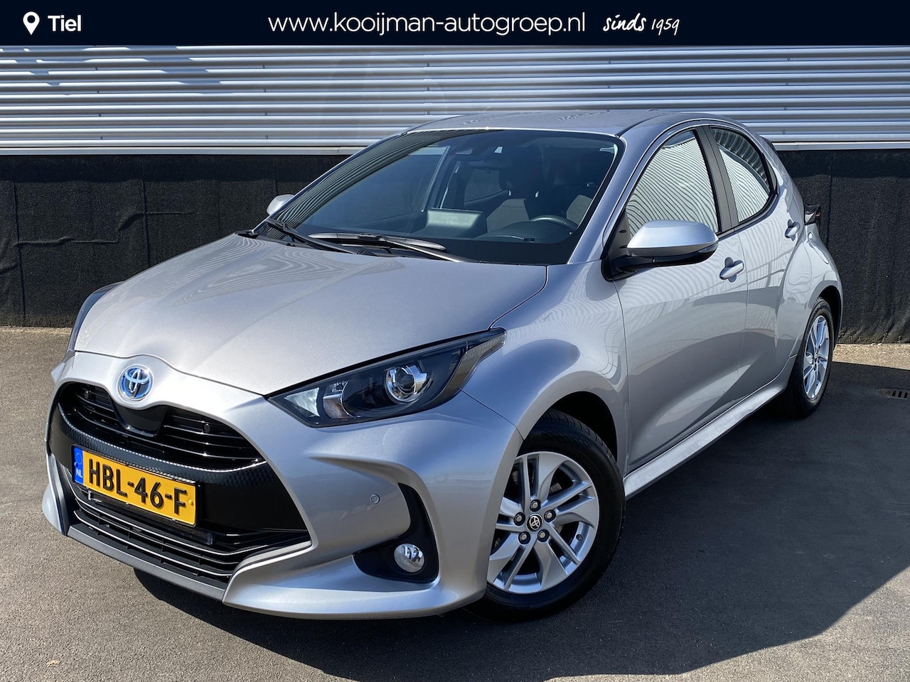 Toyota Yaris - 1.5 Hybrid Business Plus Parkeersensoren voor + achter, Stoelverwarming, Apple carplay en/ - AutoWereld.nl