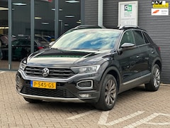 Volkswagen T-Roc - 1.5 TSI Sport/VIRTUAL COCPIT/CAMERA/NAVI/CARPLAY/STOELVERWARMING