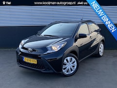 Toyota Aygo X - 1.0 VVT-i MT Play Nette Nederlandse auto, achteruitrij camera, navigatie Apple CarPlay/And
