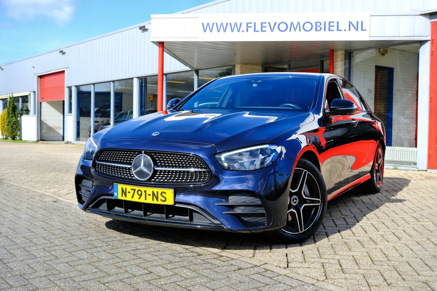 Mercedes-Benz E-klasse - 300 e AMG Bus. Solution Aut. 1e Eig|Leder|LMV|Cam - AutoWereld.nl