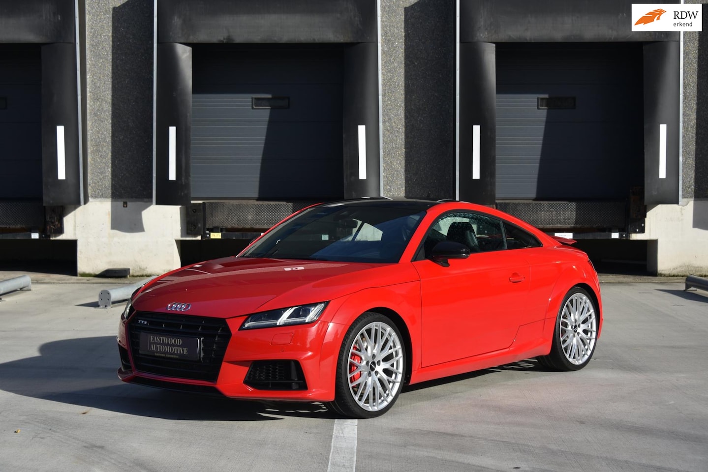 Audi TTS - Quattro Pro Line Plus|20 inch|Digital Cockpit|Camera|Tango Rood - AutoWereld.nl