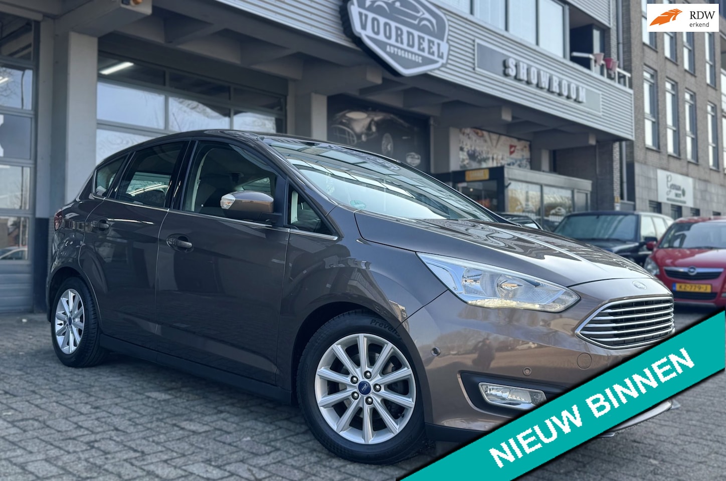 Ford C-Max - 1.0 Titanium | NAVI | AIRCO | CRUISE | TREKHAAK | PDC | APK. - AutoWereld.nl