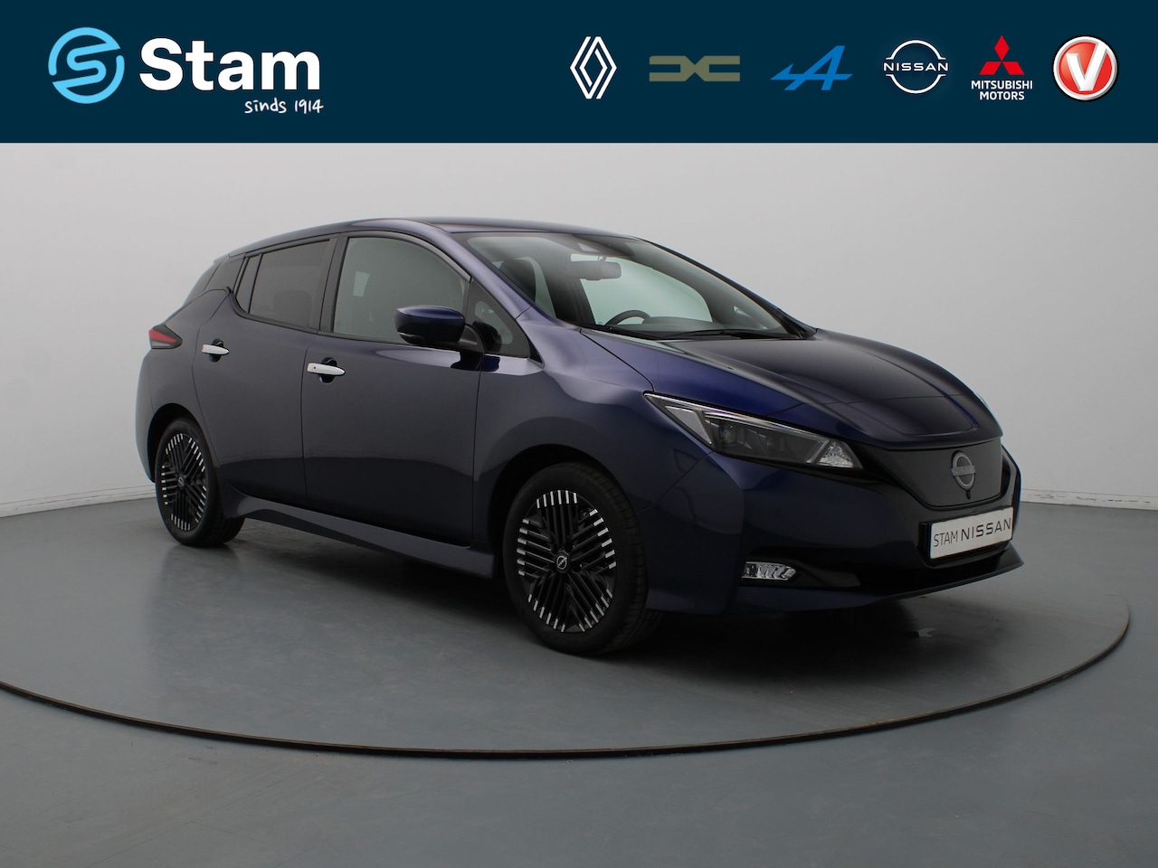 Nissan LEAF - N-Connecta 39 kWh 360° Camera | Adapt. Cruise | Navi | Parkeersens. v+a | Stoel-/stuurverw - AutoWereld.nl