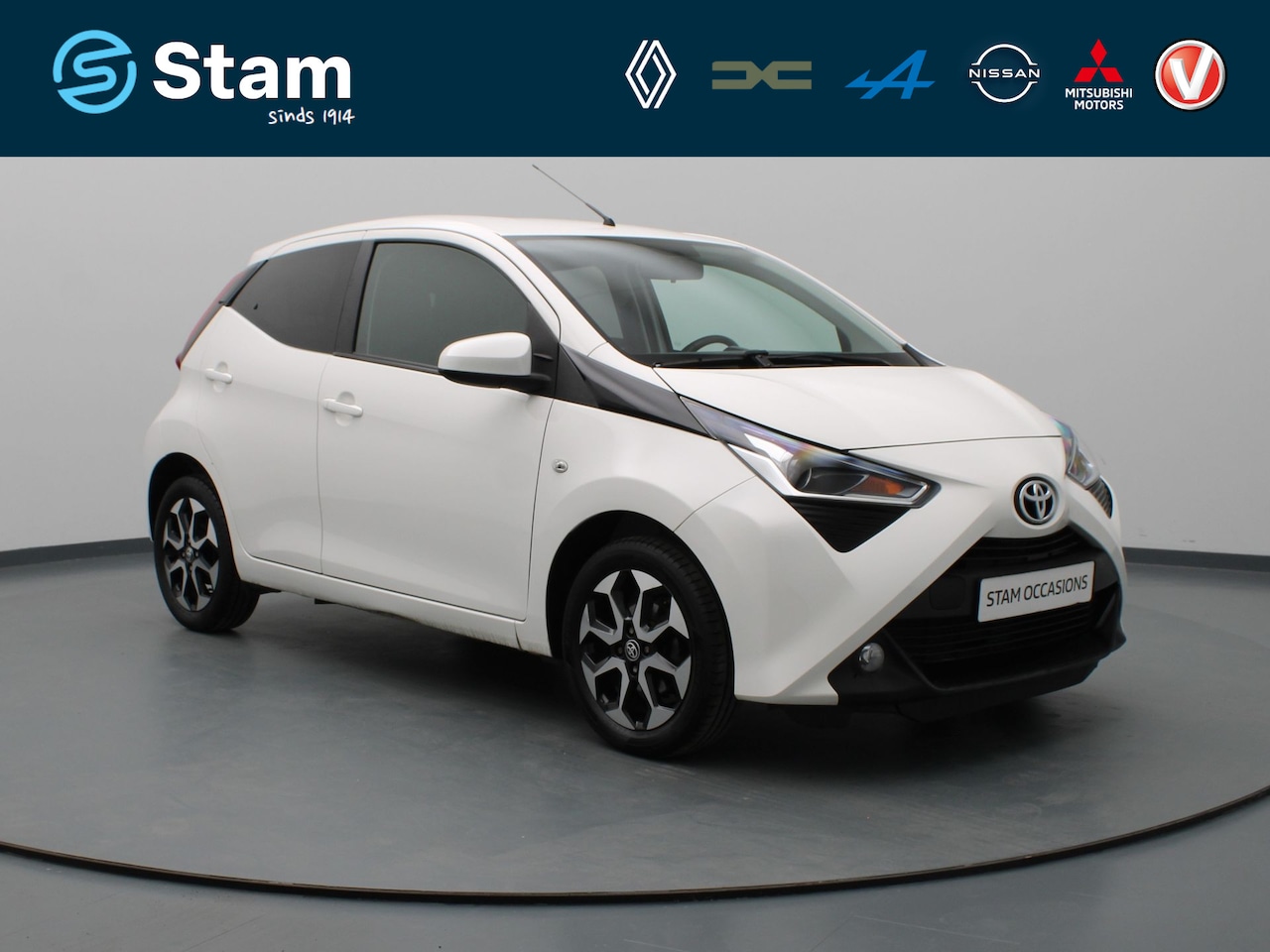 Toyota Aygo - VVT-i x-joy 70pk Camera | Climate | Carplay - AutoWereld.nl