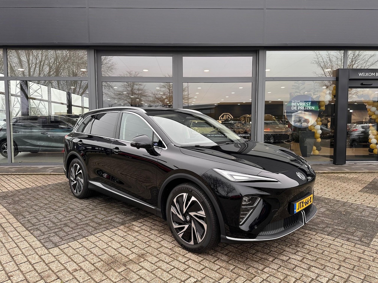 MG MGS6 EV - Luxury 4WD 77kWh | Dual Motor | 1500kg Trekgewicht | Panoramadak | 360 Camera | Head-Up Di - AutoWereld.nl