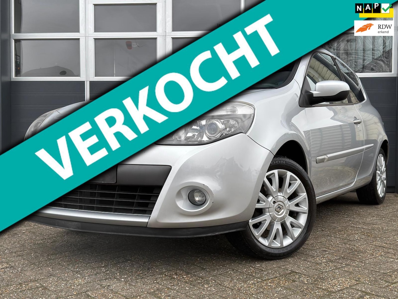 Renault Clio - 1.2 TCe Dynamique / Clima / Bluetooth / Keyless / Trekhaak - AutoWereld.nl