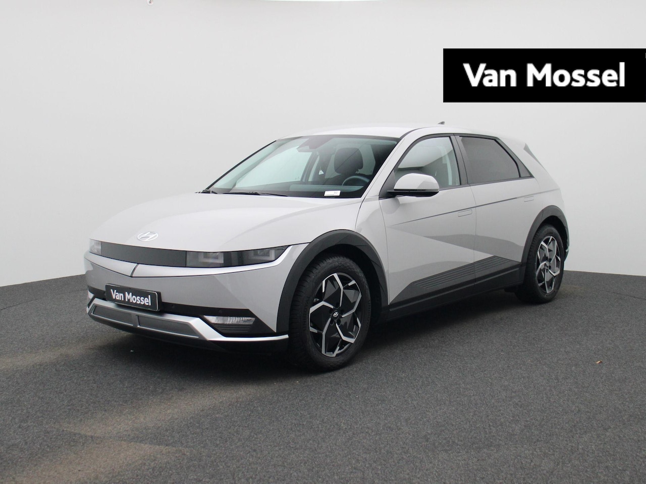 Hyundai IONIQ 5 - 77.4kWh Core | CarPlay | Camera | Stoelverwarming | Elec. Achterklep | - AutoWereld.nl