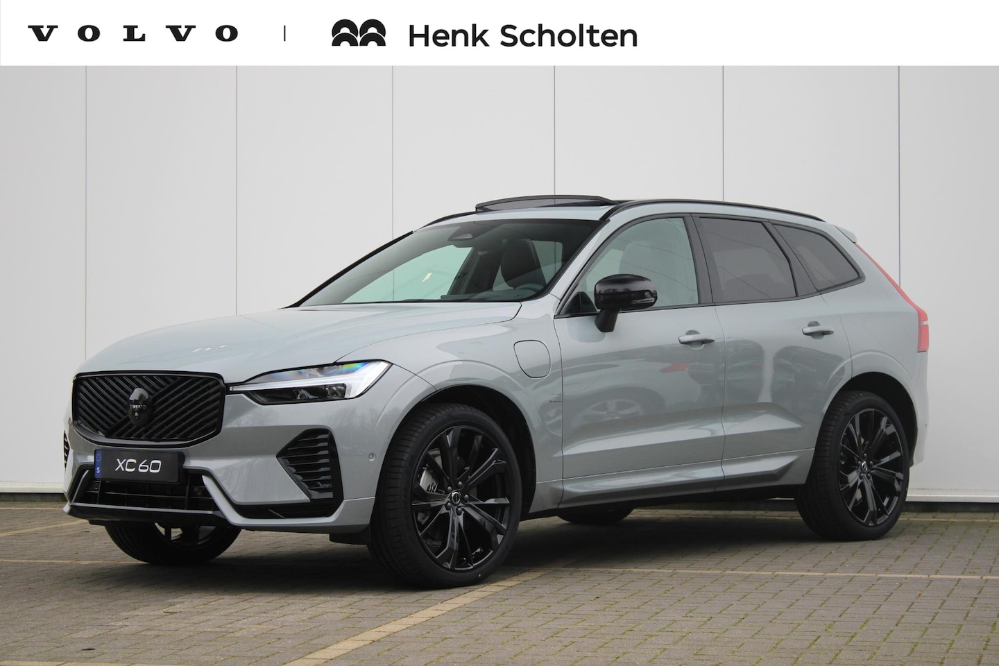 Volvo XC60 - 2.0 T6 Plug-in hybrid AWD Plus Black Edition Adaptive Cruise & Pilot Assist | Panoramisch - AutoWereld.nl