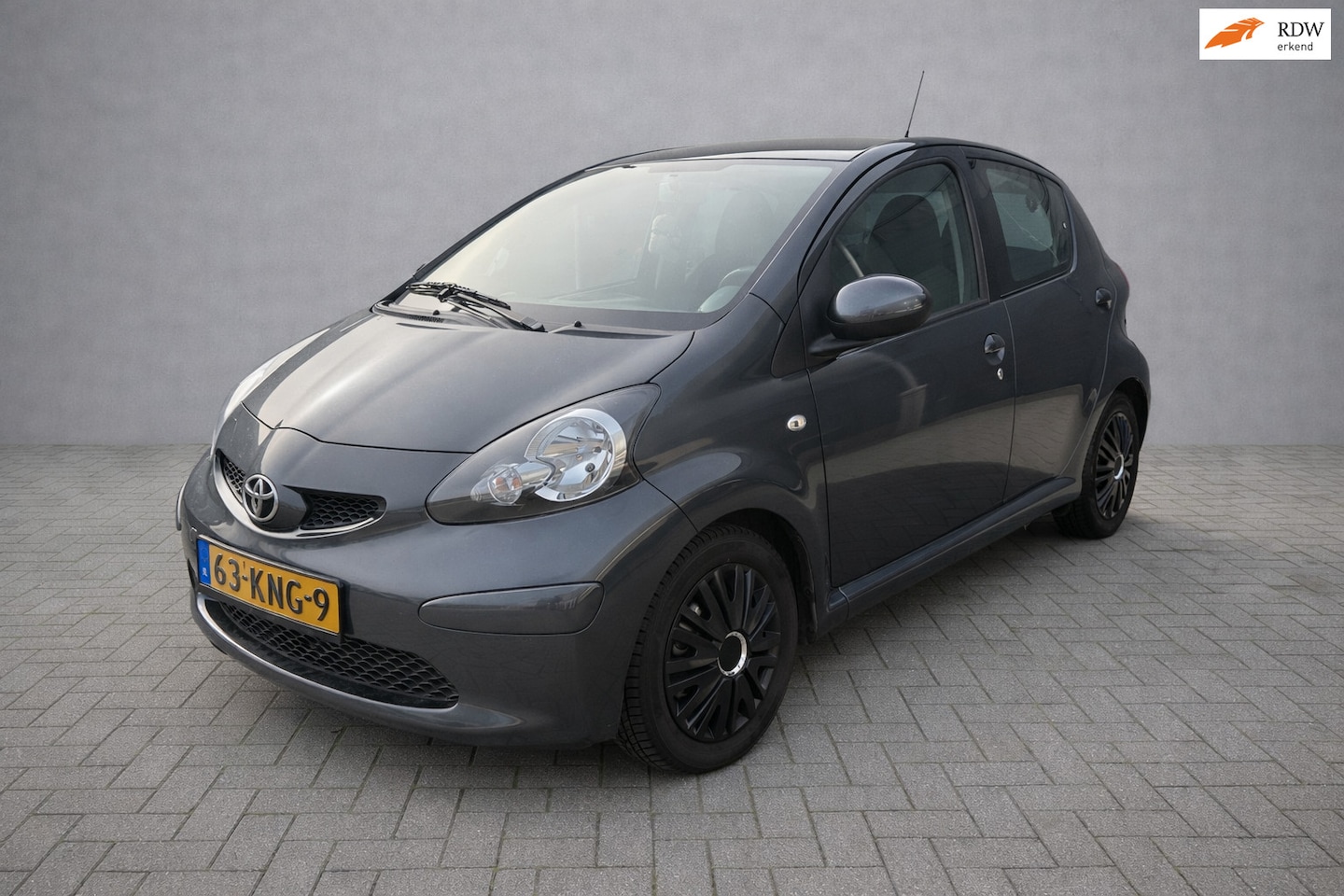 Toyota Aygo - 1.0-12V Comfort 1.0-12V Comfort, nieuwe koppeling, hele nette Aygo. - AutoWereld.nl