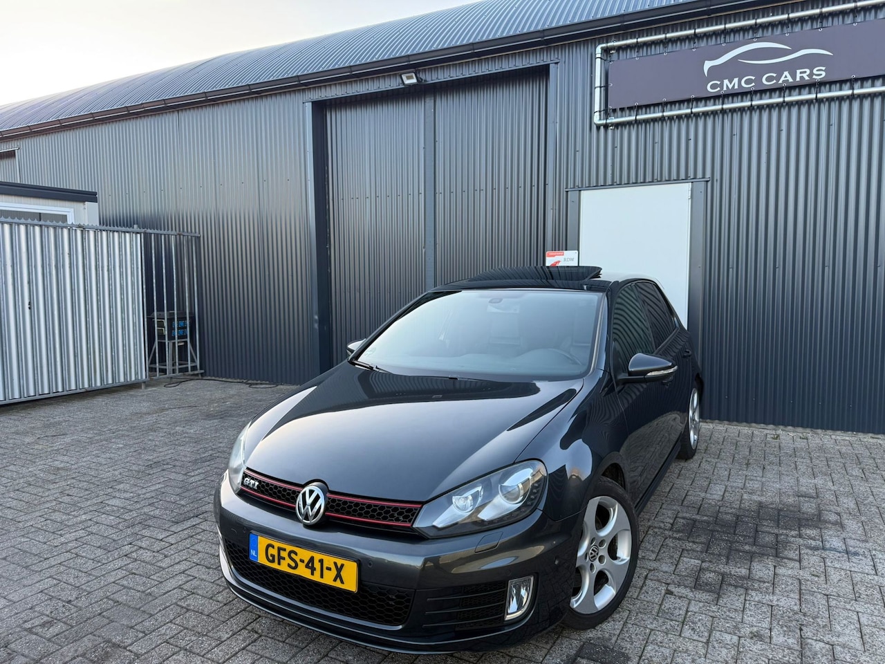 Volkswagen Golf - 2.0 GTI ZIE TEKST - AutoWereld.nl