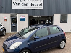 Toyota Yaris - 1.3 VVTi Sol