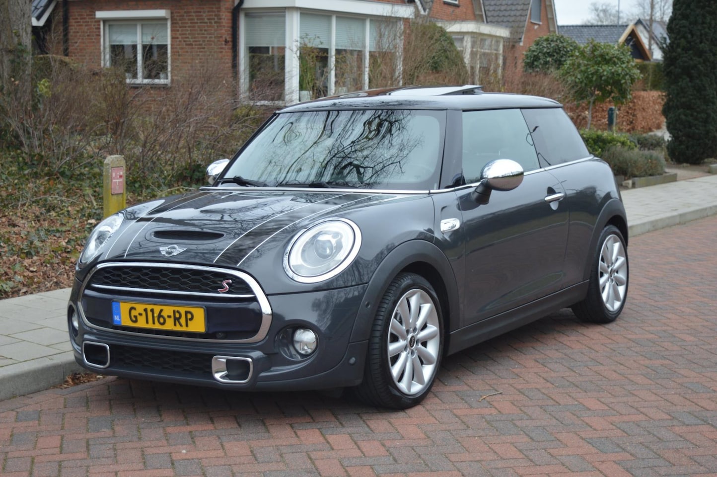 MINI Cooper S - Mini 2.0 Chili panoramadak/leer - AutoWereld.nl