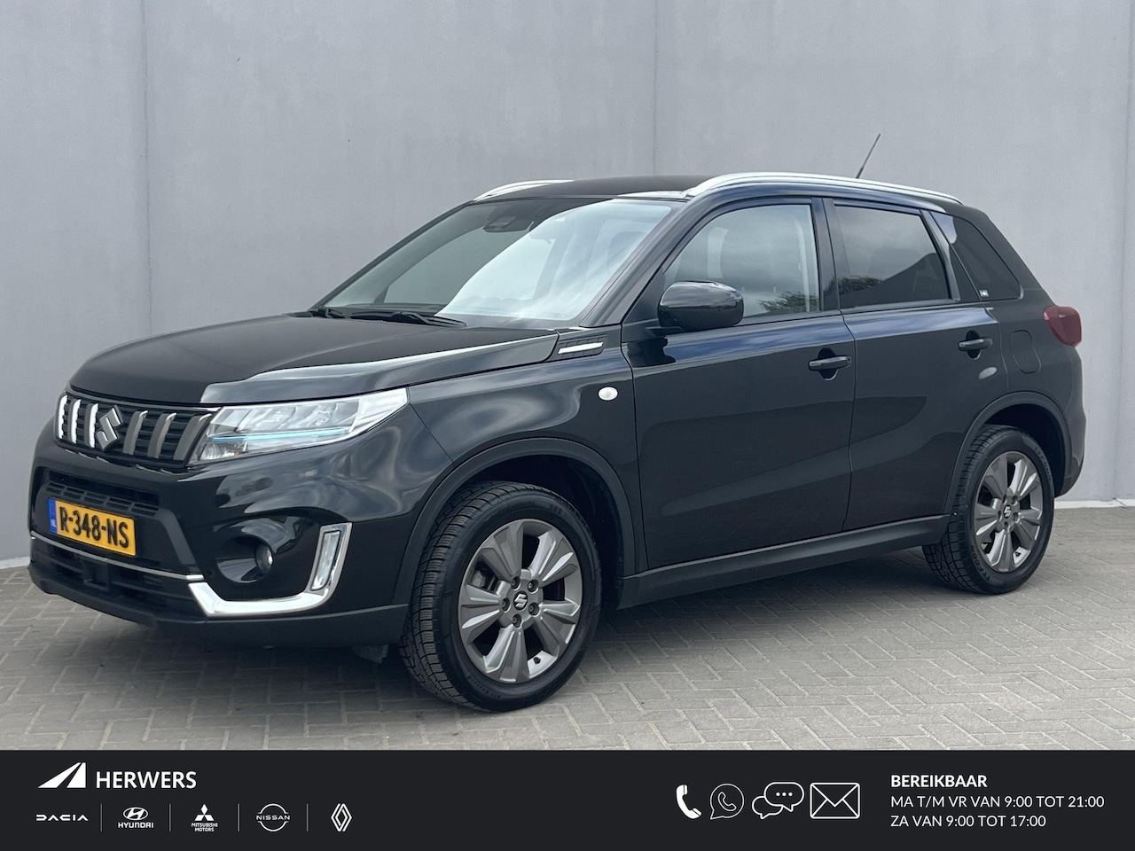 Suzuki Vitara - 1.4 Boosterjet Style Smart Hybrid / Navigatie / Voorstoelen verwarmd / Trekhaak (1200 KG) - AutoWereld.nl