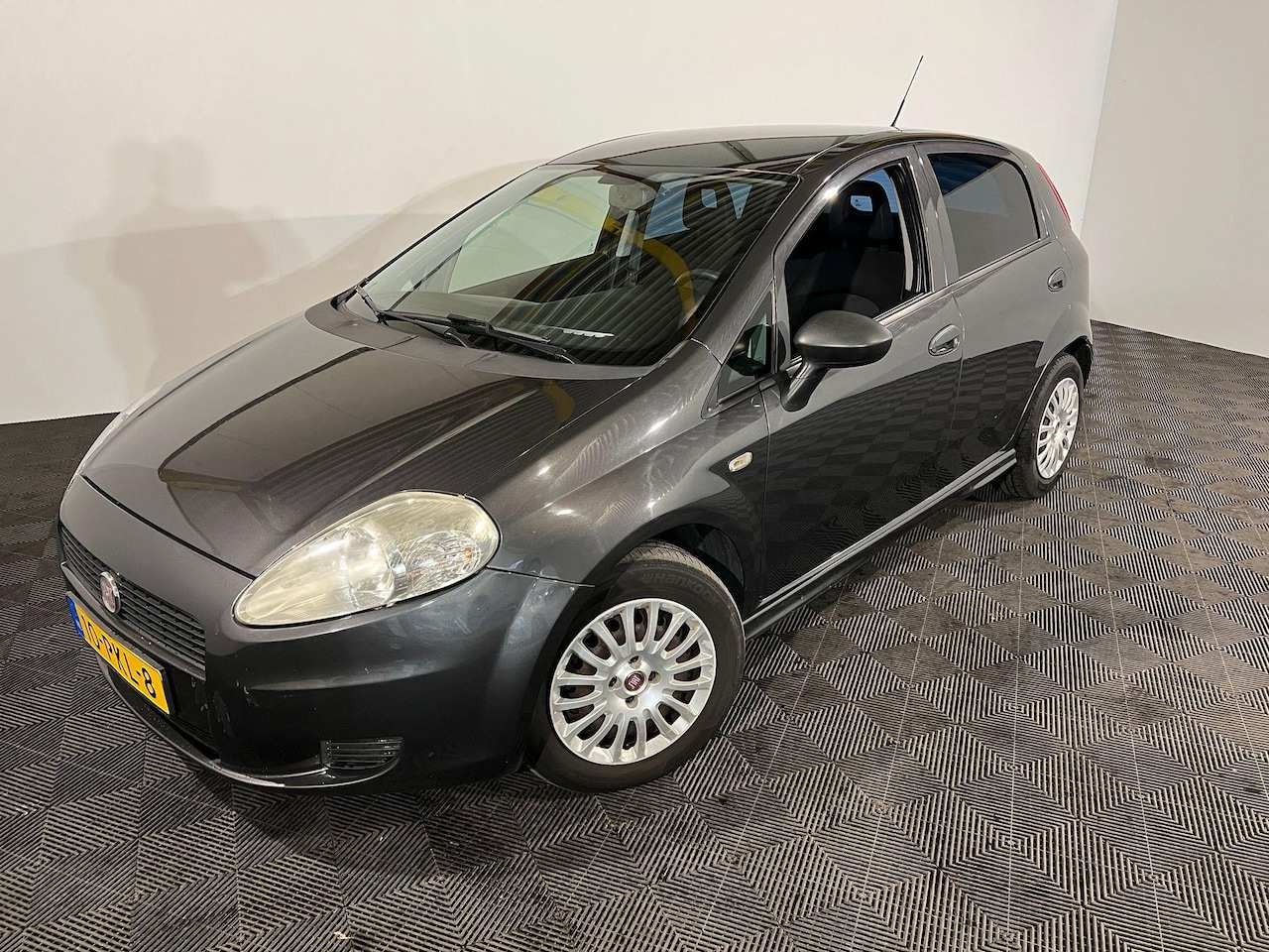 Fiat Grande Punto - 1.3 M-Jet Actual 1.3 M-Jet Actual - AutoWereld.nl