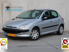 Peugeot 206 - 1.4 XR / 5-DEURS / CENTRALE VERGRENDELING / NIEUWE APK