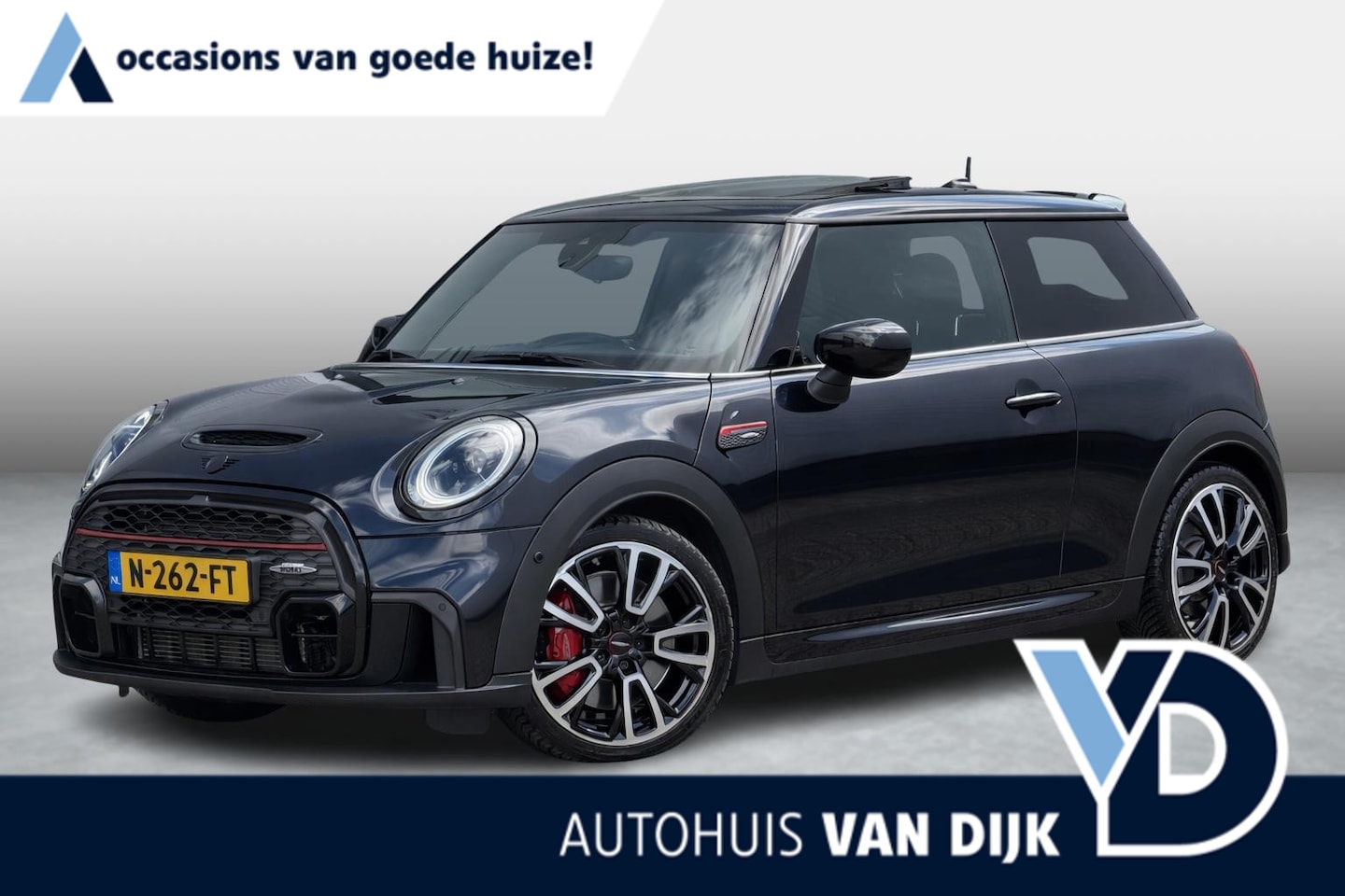 MINI John Cooper Works - Mini 2.0 Essential 231 pk | NL-Auto/Leder/Pano-schuifdak/Camera/ - AutoWereld.nl