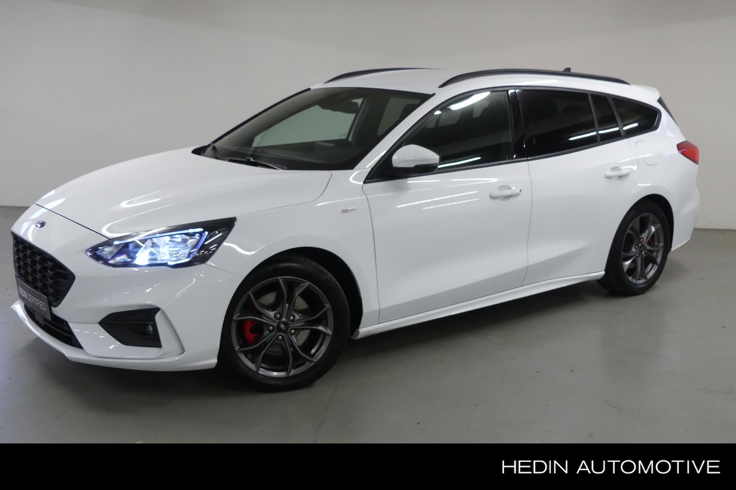 Ford Focus Wagon - 1.0 EcoBoost Hybrid ST Line X Business | Navigatie & Multimedia | Winter Pack | LED | Crui - AutoWereld.nl