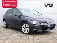 Volkswagen Golf - 1.5 TSI Style Alcantara CarPlay LED PDC Acc