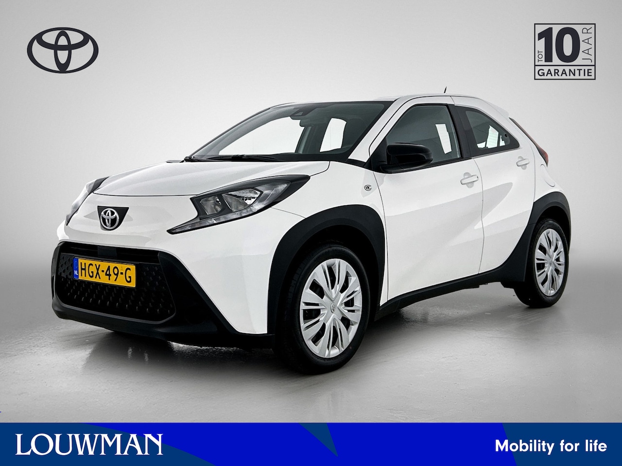 Toyota Aygo X - 1.0 VVT-i MT Play | BTW Voertuig | 1e Eigenaar | Achteruitrijcamera | - AutoWereld.nl