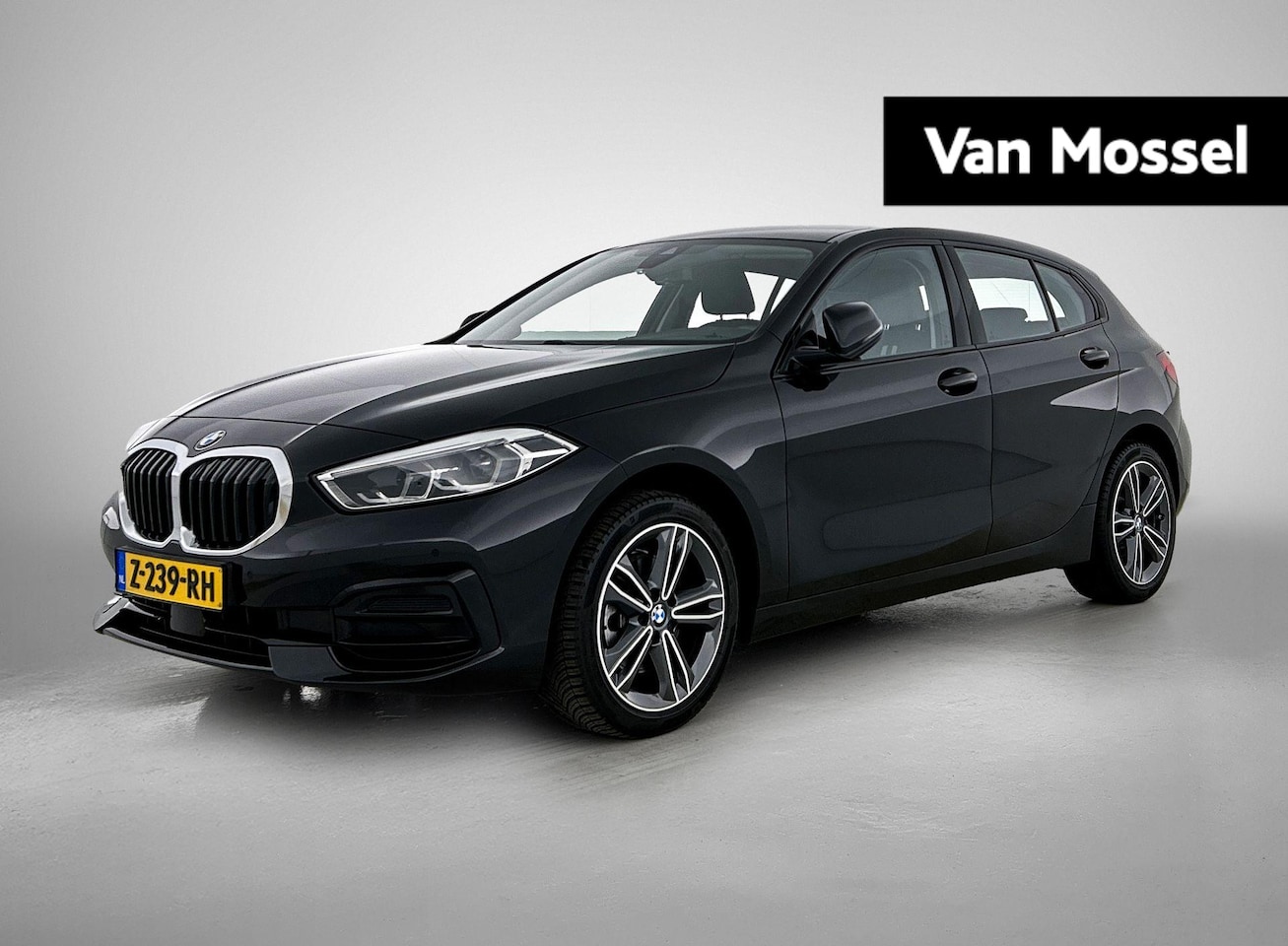BMW 1-serie - 118i | AUTOMAAT | APPLE CARPLAY | ANDROID AUTO | PARKEERSENSOREN | DAB RADIO | HALF LEDER - AutoWereld.nl