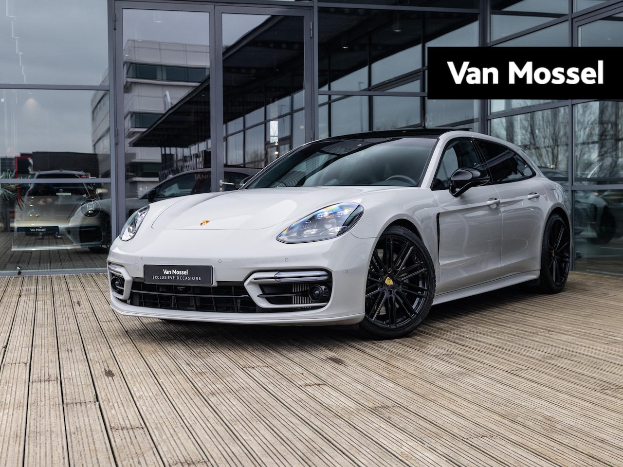Porsche Panamera Sport Turismo - 2.9 4S E-Hybrid | SPORTDESIGN | SPORTCHRONO | SPORTUITLAATSYSTEEM | PDLS+ | PASM LUCHTVERI - AutoWereld.nl