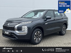 Mitsubishi Outlander - 2.4 PHEV Pure / Trekhaak GRATIS + € 6.000, - Voordeel Op Nieuwprijs / Prijs is Rijklaar in