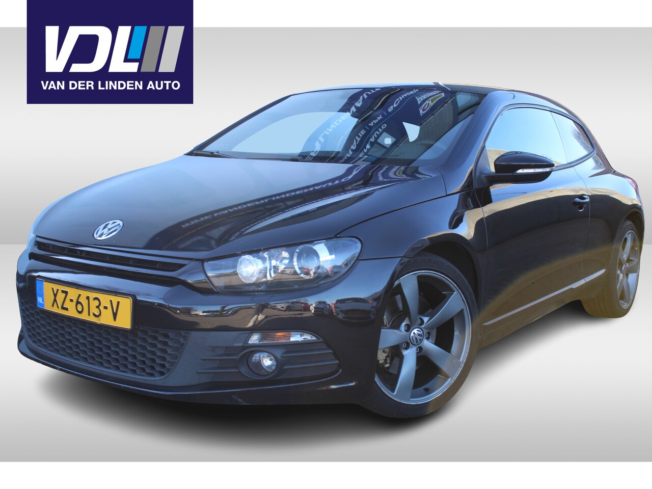 Volkswagen Scirocco - 1.4 TSI sportieve uitlaat l Cruise control l Airco l LM velgen - AutoWereld.nl