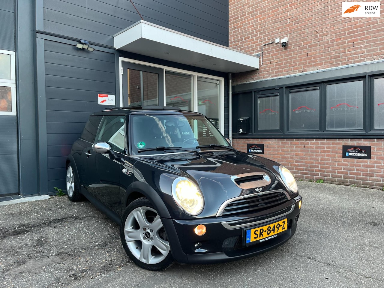 MINI Cooper S - Mini 1.6 S|Pano|Xenon|Leer|Airco|Stoel.verwarming - AutoWereld.nl
