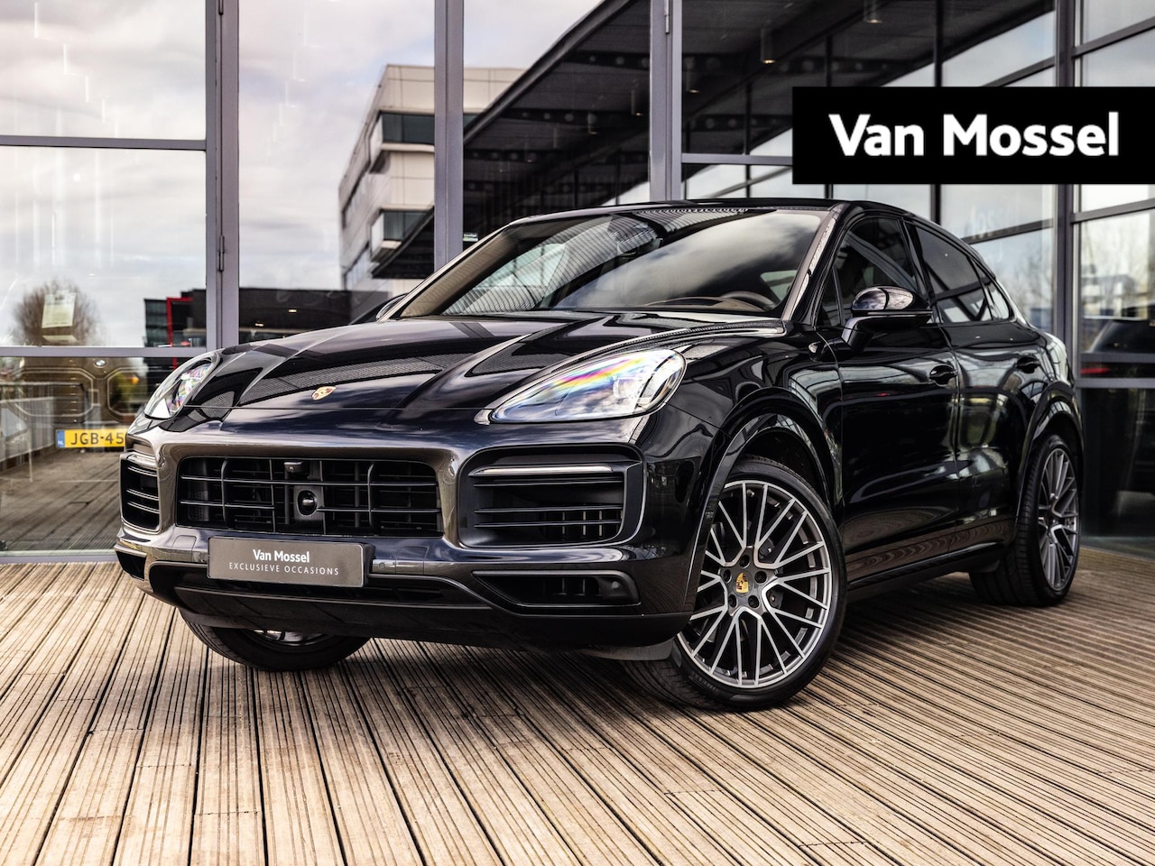 Porsche Cayenne Coupé - 3.0 E-Hybrid | SPORTDESIGN | SPORTCHRONO | SPORTUITLAATSYSTEEM | PASM LUCHTVERING | BOSE | - AutoWereld.nl