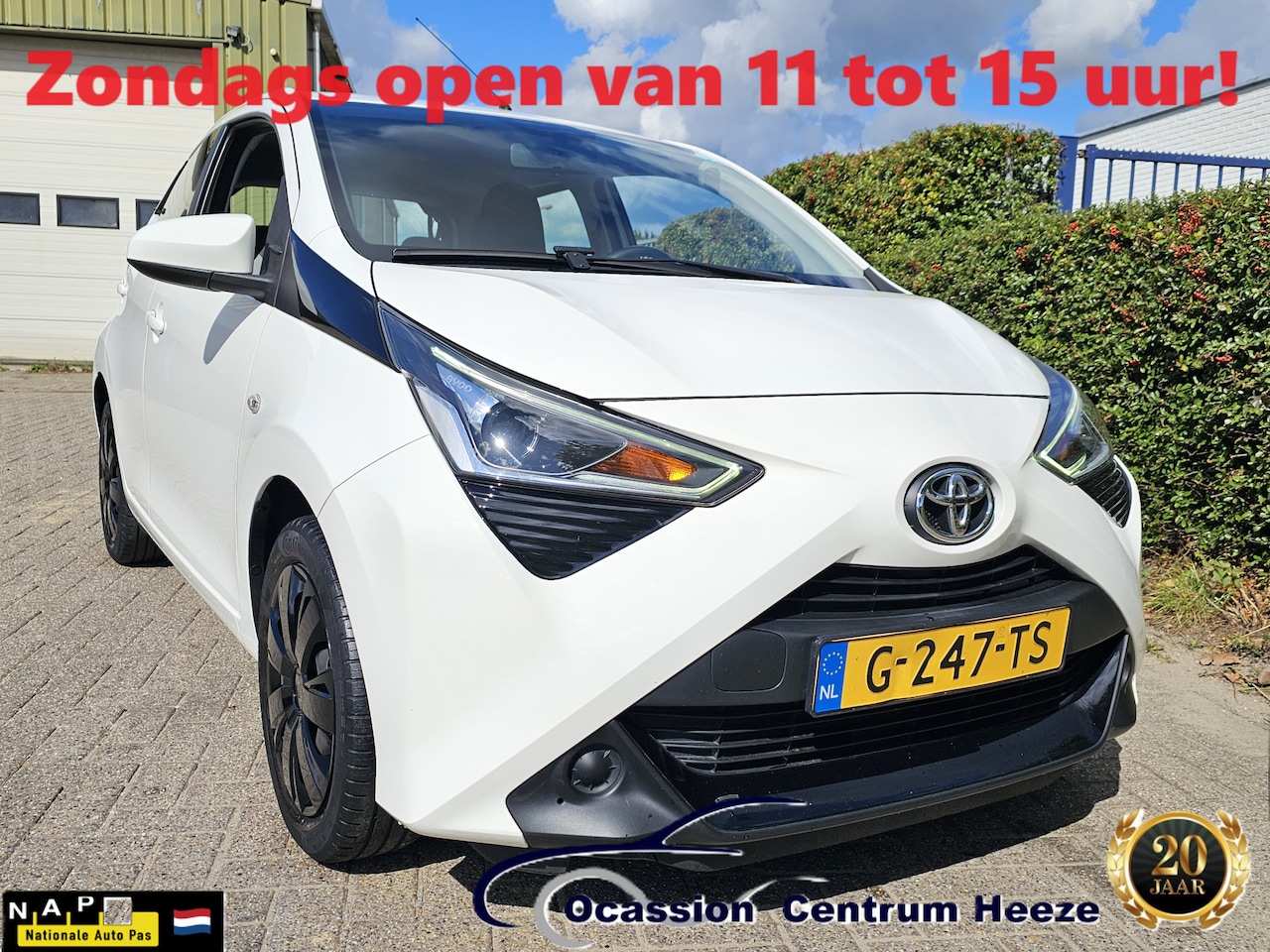Toyota Aygo - 1.0 VVT-i x-Play! Carplay! Camera! Apk 8-2027! Zondag OPEN! - AutoWereld.nl