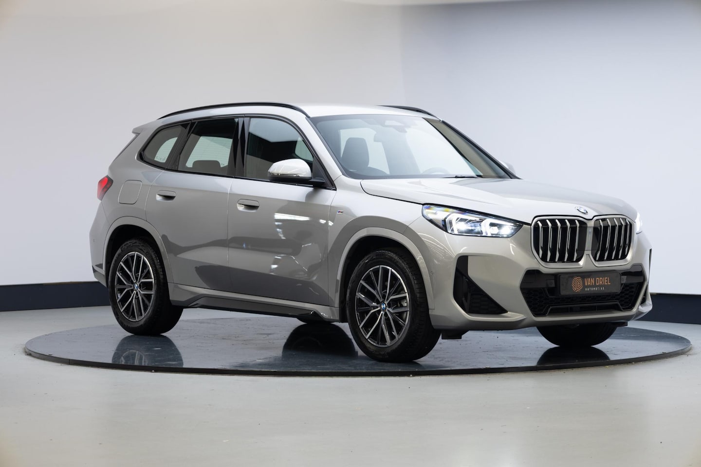 BMW X1 - sDrive18i | M-Sport | Premium pack | - AutoWereld.nl