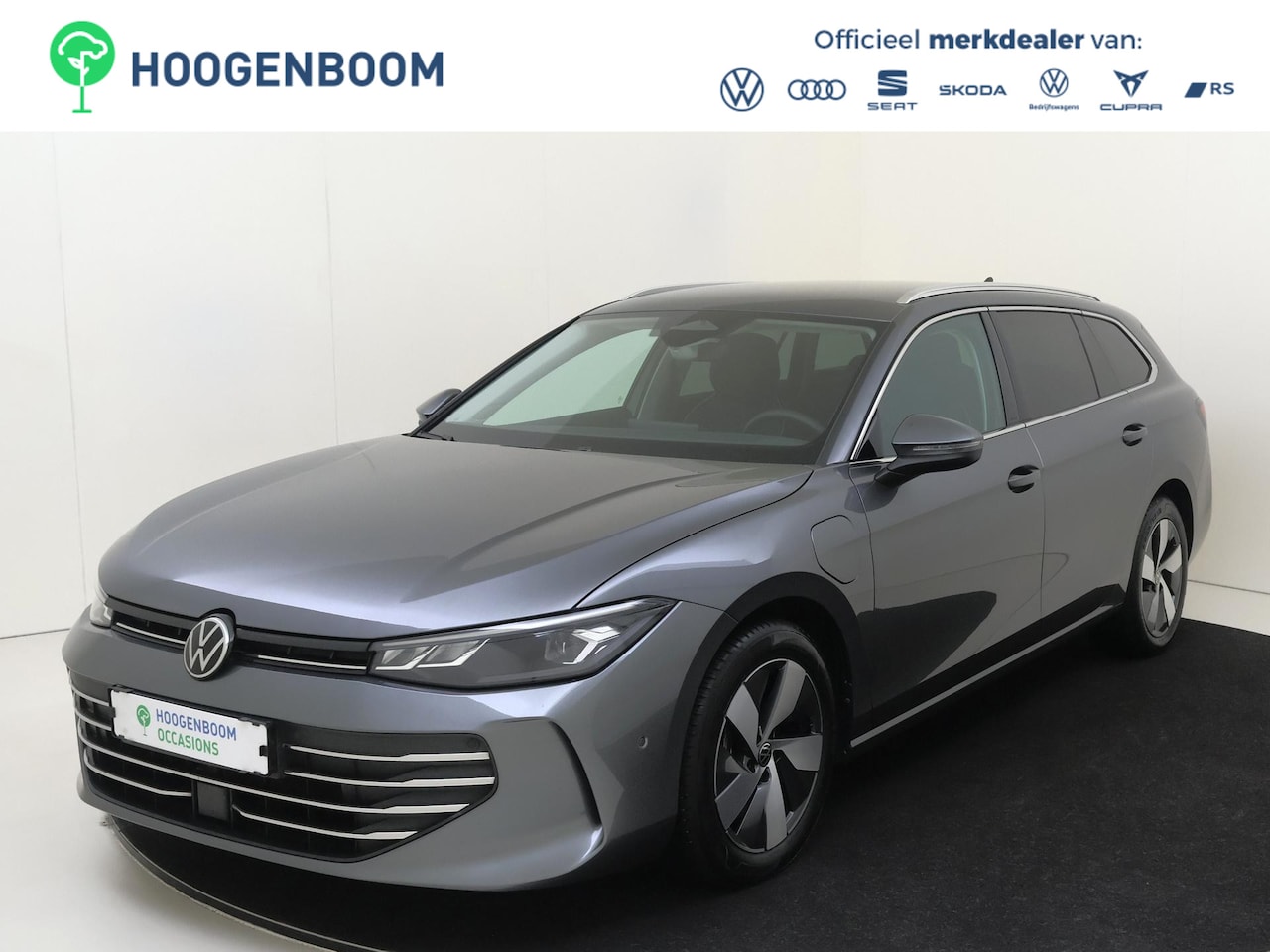 Volkswagen Passat Variant - 1.5 eHybrid Business | Trekhaak | Head-up display | Achteruitrijcamera | 3-zone airco | Do - AutoWereld.nl