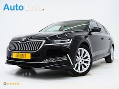 Skoda Superb Combi - 1.4 TSI iV 218PK Style | Leder/Alcantara | Trekhaak | Massage | Camera | Adaptive Cruise |
