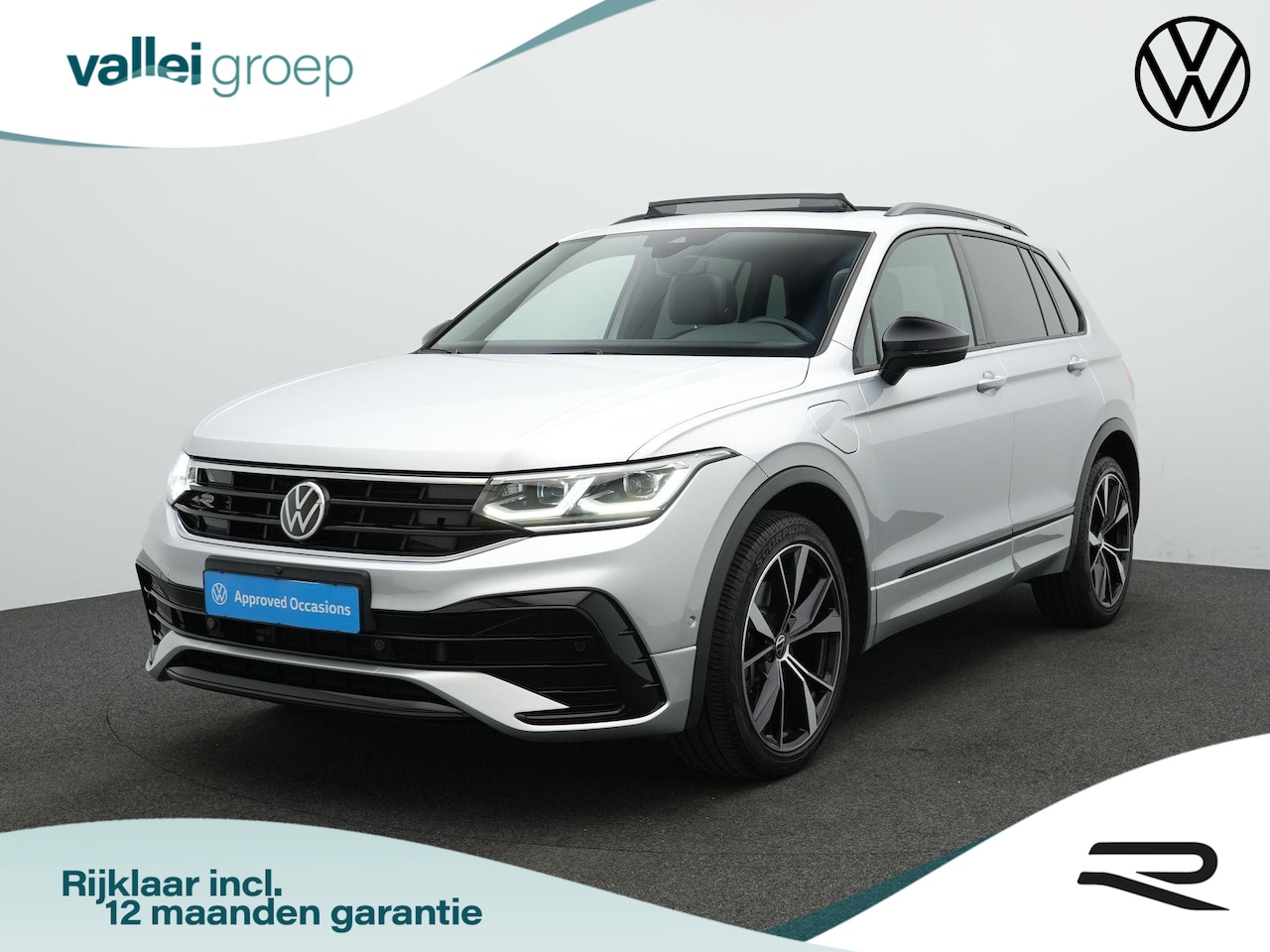 Volkswagen Tiguan - 1.4 TSI eHybrid 245 pk R-Line | Panoramadak | Trekhaak | Navigatie Discover Pro | Adaptief - AutoWereld.nl