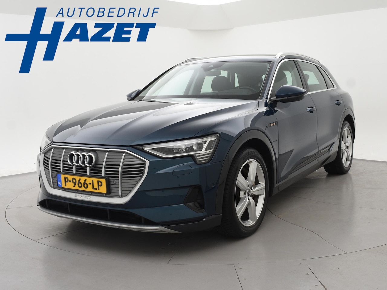 Audi e-tron - 55 QUATTRO 95 kWh + TREKHAAK | NACHTZICHT | LUCHTVERING | HEAD-UP | ADAPTIVE CRUISE CONTRO - AutoWereld.nl